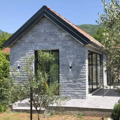 DH0142ARD 230V без лампи 2*GU10, чорний 60*107*305mm IP54 TOBY